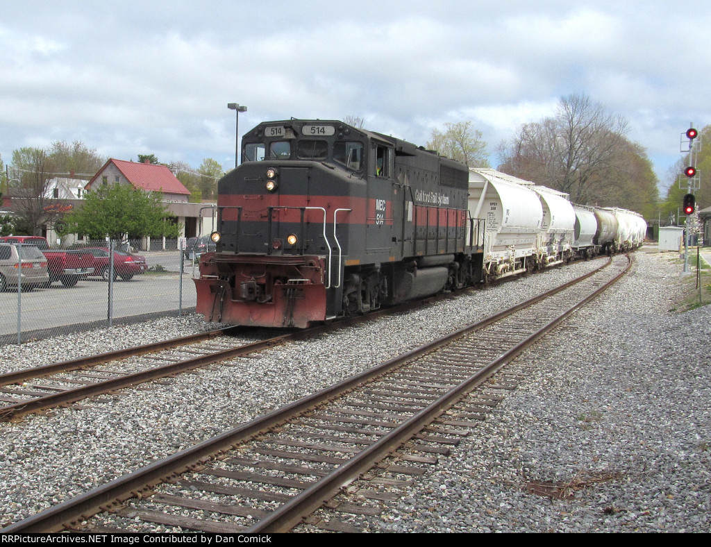 DO-1 514 Through Brunswick Station